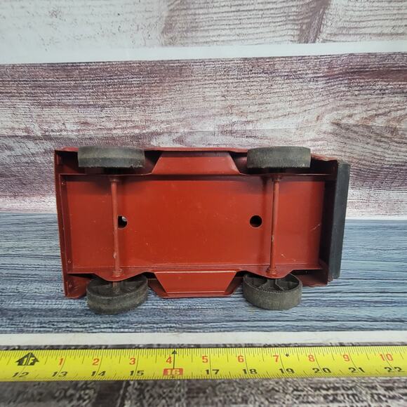 Vintage Nylint Pressed Steel cabover semi parts/repair missing windshield red - Picture 7 of 7